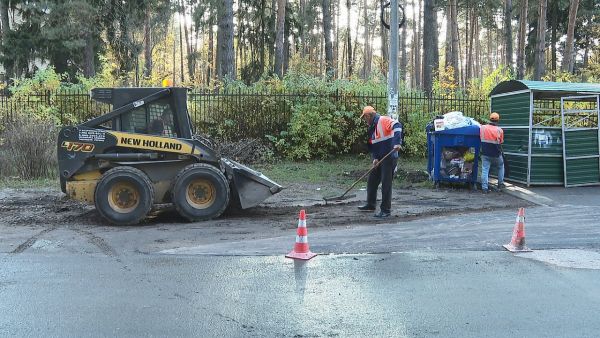 В поселке Кратово к 35 контейнерным площадкам проводится благоустройство подъездных путей