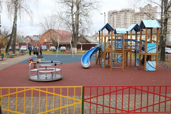 В рамках комплексного благоустройства дворовых территорий в городе Раменское в 2020 году выполнены следующие работы