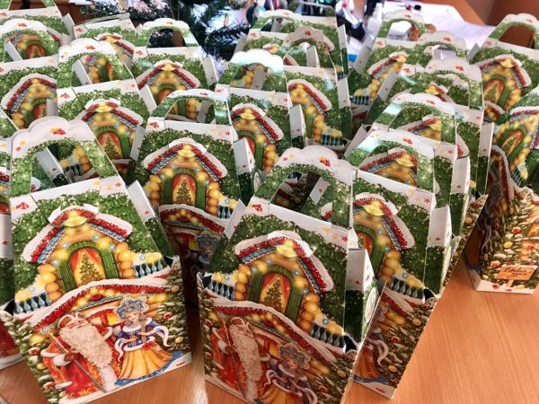 В ТУ «Гжельское» Раменского г.о. дети из многодетных и малообеспеченных семей получили подарки