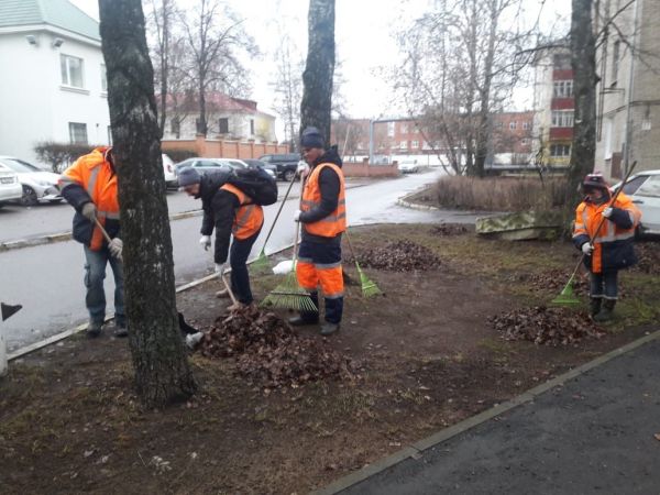 В г.Раменское продолжается уборка территории