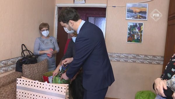 В деревне Вохринка живет дружная семья по фамилии Попель.