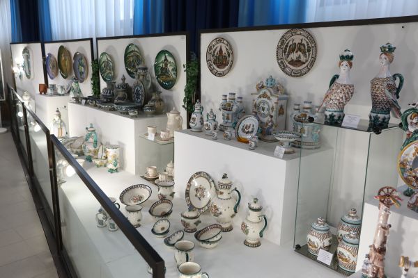 В Гжельском государственном университете, обучаются более пяти тысяч студентов из 18 стран мира.