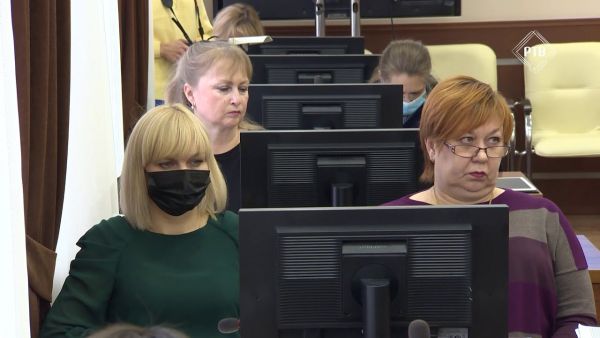 Оперативное совещание 25 января в Администрации с заместителями провел Виктор Неволин.