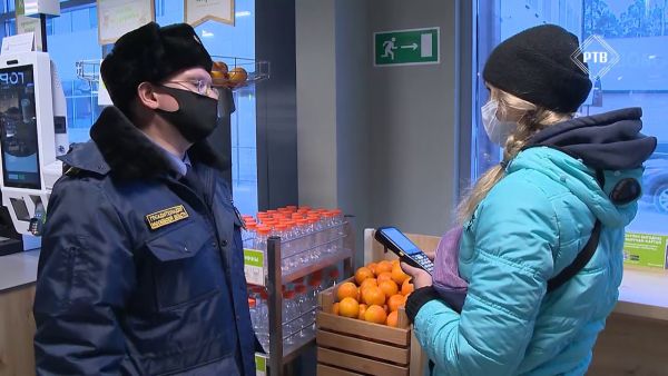 Проверки по соблюдению масочного режима в общественных местах в Раменском проходят регулярно.