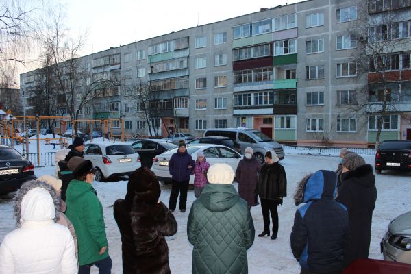 Во вторник, 2 февраля, в пос. Электроизолятор Раменского г.о. провела встречу с жителями домов №22,23.