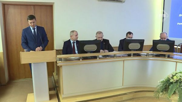 Депутатские слушания завершились докладом первого заместителя главы Администрации Олега Плынова