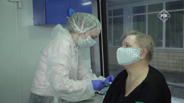 Мобильный пункт по вакцинации от коронавирусной инфекции работает в ДК «Сатурн» в г.Раменское