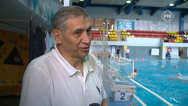 Спортивно-оздоровительный комплекс «Сатурн» практически в режиме нон-стоп проводит соревнования по водному поло