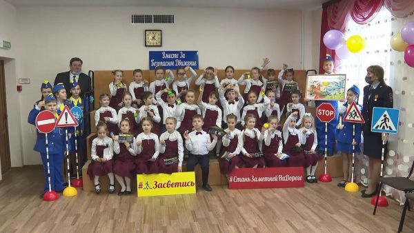 В хоровой школе Юность России прошла встреча с госинспектором отдела пропаганды ГИБДД и отрядом ЮИД