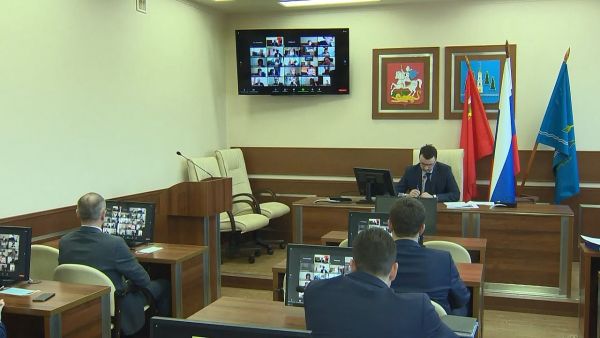 Среди основных вопросов оперативного совещания – прививочная кампания граждан.