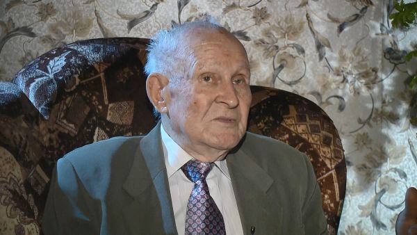 Фильм-очерк о  Валентине Ивановиче Попеле.