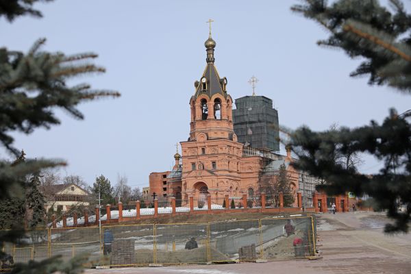 На площади Победы в городе Раменское возобновлены ремонтно-реставрационные работы.