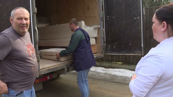 Теперь в их домах комфортно и светло.