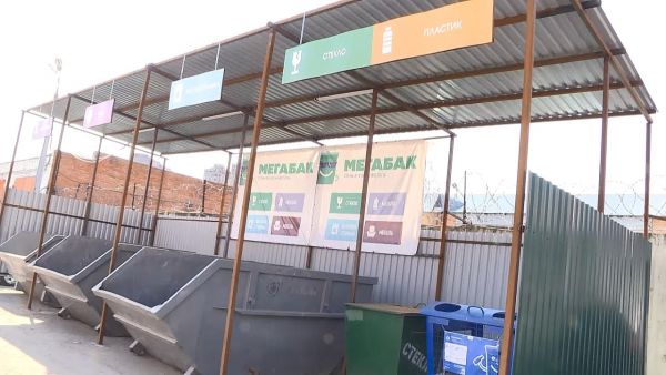 В Московской области существуют правила размещения мусорных контейнеров и бункеров-накопителей во дворах.