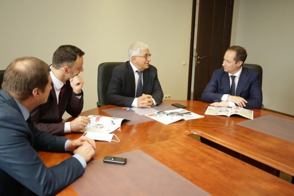 Куратор Раменского г.о от областного правительства Роман Терюшков в рамках рабочего визита посетилТУ«Новохариноновское»