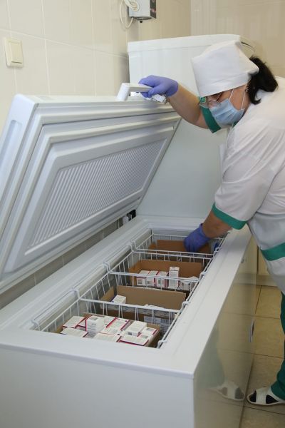 В 11 подразделений Раменской ЦРБ расположенных в сельской местности, поступили морозильные камеры для хранения вакцины