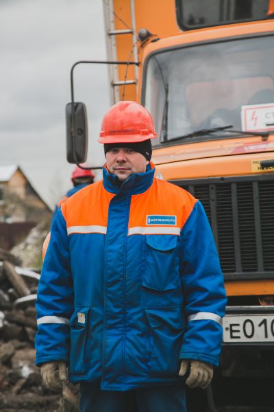 АО «Мособлэнерго» заменило за неделю 19 опор ЛЭП и отремонтировало подстанцию в Раменском районе