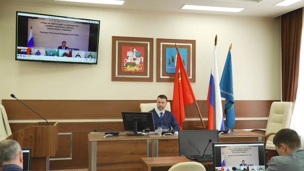 Еженедельная ВКС Губернатора с главами.