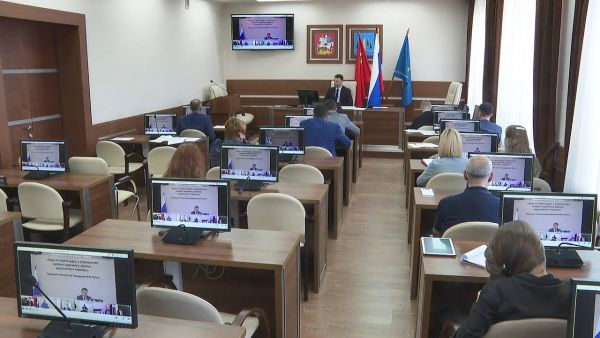 Губернатор Подмосковья Андрей Воробьёв провел еженедельное совещание.