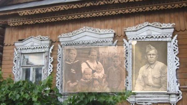 Иван Федорович Проняков ушел на фронт в первые дни войны из деревни Трошково.