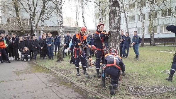 Профессия пожарного одна из важнейших, особенно в чрезвычайных ситуациях.
