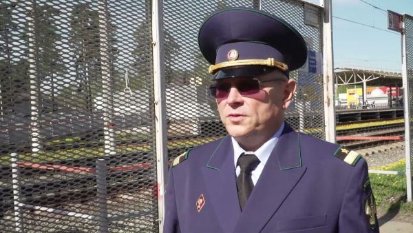 Рейд по предупреждению смертности на железной дороге прошел на платформе Удельная.