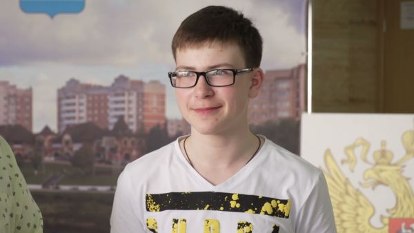 Торжественное вручение паспортов в ДК Имени Воровского проходит уже не первый год.