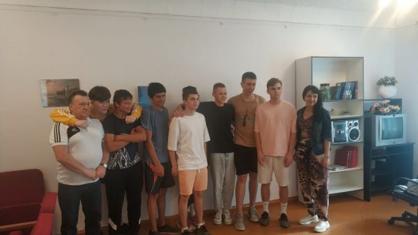 В преддверии Дня молодёжи, 9 июня в КДЦ «Рыболовский» в прошла встреча с активной молодёжью.