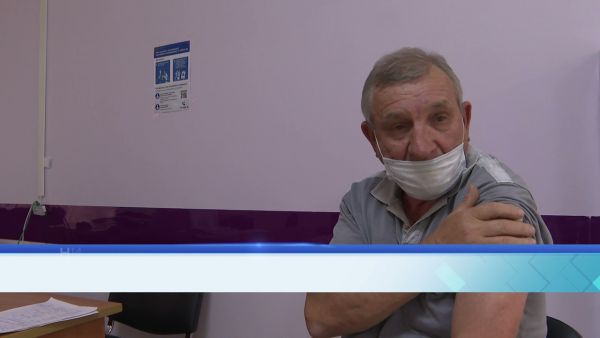 В настоящее время посетители поликлиники на улице Крымская могут привиться двумя компонентами