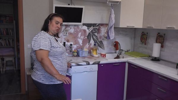 «Дом с трещинами» — именно так называет своё прошлое место обитания Марина.