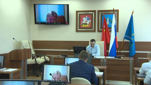 Оперативное совещание началось со слов поздравления в честь Виктора Пронина.