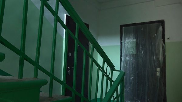 Программа ремонта подъездов многоквартирных домов в Московской области продолжатся.