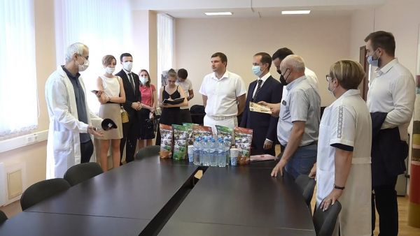 Роман Терюшков и Виктор Неволин посетили завод «Интерпекарь».