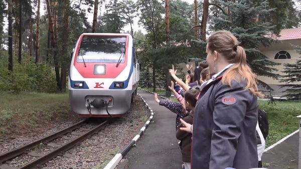 Дети из многодетных семей и находящихся в трудной жизненной ситуации посетили Московскую детскую ж/д