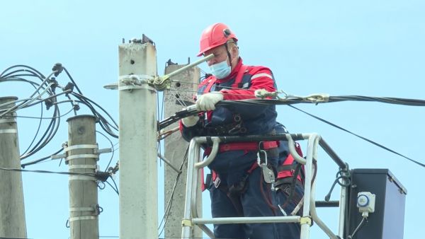 Компания «Россетти Московский регион» активно выполняют работы по обновлению распределительной сети.