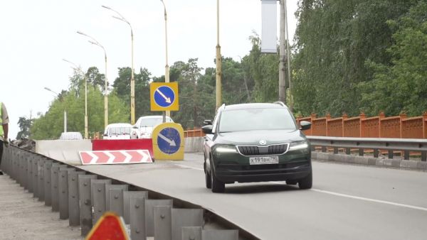 Ремонт на путепроводе по улице Сосновая продолжается.