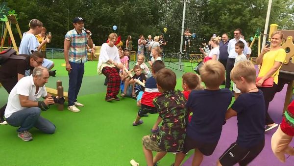 В деревне Малое Саврасово открылась новая детская игровая площадка.