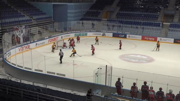 В течение недели 12 команд мальчиков 2009 года рождения сражаются за главный трофей соревнований.