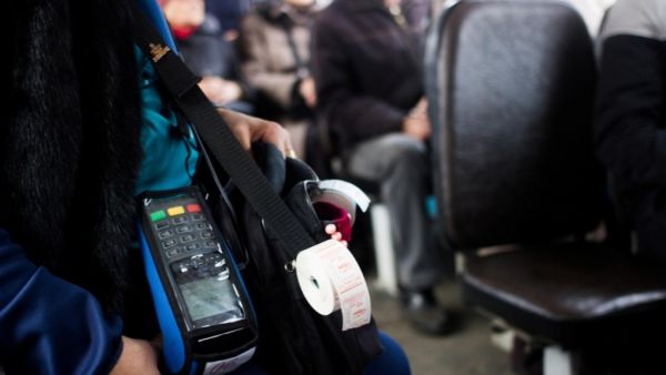 Отказаться от бесплатного проезда для получения компенсации льготники.