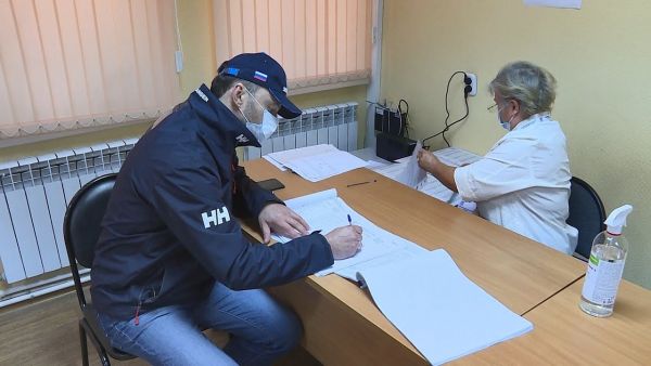 Глава Раменского г.о пришел в участковую избирательную комиссию 19 сентября, в поселке Быково.