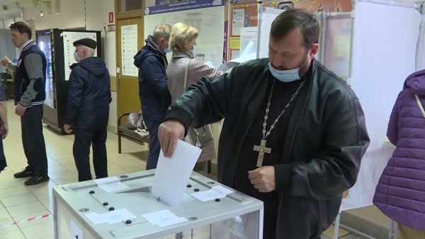 На участке №2595 проголосовал протоиерей Андрей Козорезов, настоятель Казанского храма г.Раменское.