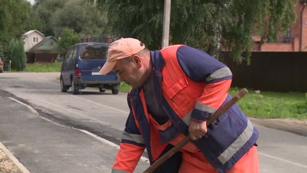 В деревне Дергаево на улице Октябрьская тротуара не было никогда