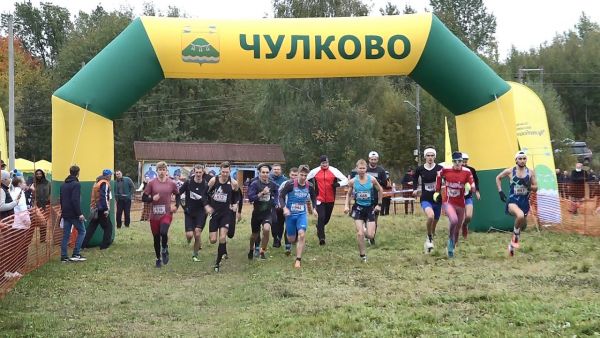 В минувшие выходные в Чулково состоялся традиционный кросс памяти Серафима и Георгия Знаменских.