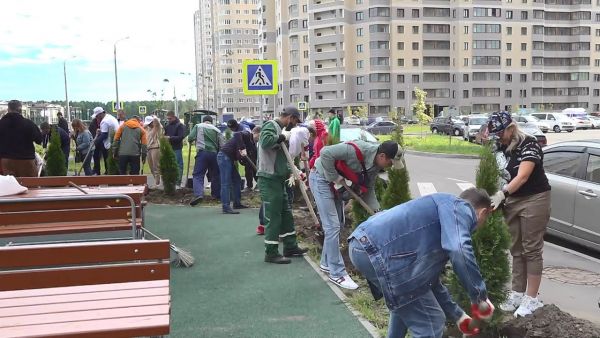 Во дворе на Северном шоссе, д.20 в г.Раменское открыли семь спортивных и игровых площадок.