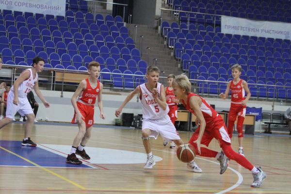 Традиционный турнир по баскетболу памяти тренера-преподавателя Владимира Королёва состоялся во ДС «Борисоглебский».