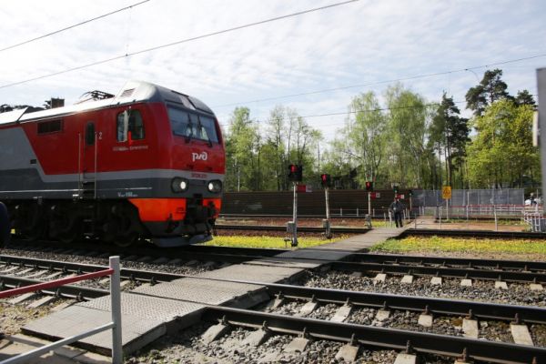 В Раменском погиб мужчина, пытавшийся попасть на перрон пл.Удельная минуя турникеты.