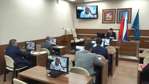 Оперативное совещание 18 октября в Администрации провел глава округа.