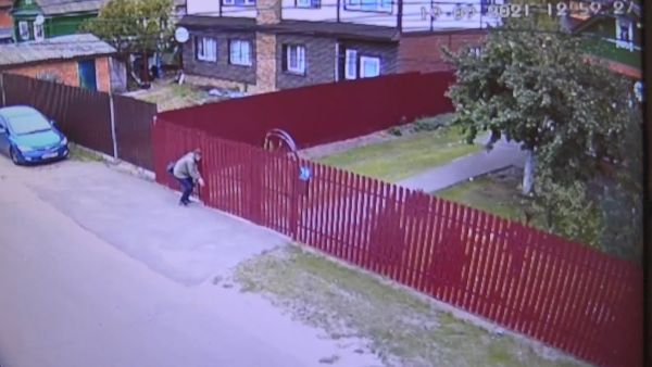 Полицейские задержали мужчину, который подозревается в совершении серии краж на дачных участках.