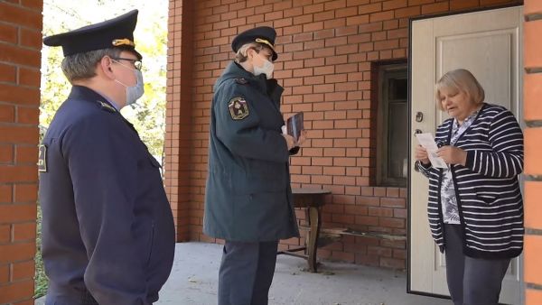 Профилактические рейды по многодетным семьям .