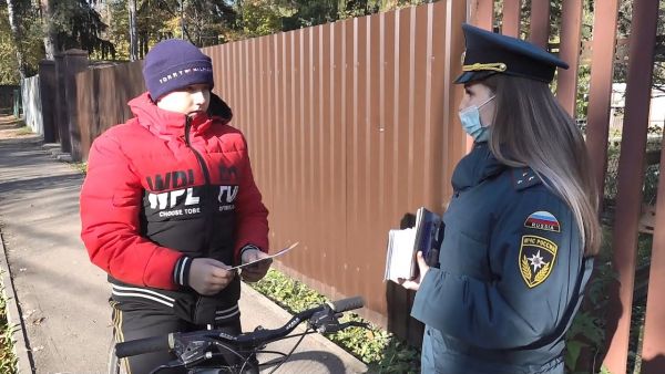 Регулярные рейды по информированию населения о правилах пожарной безопасности.